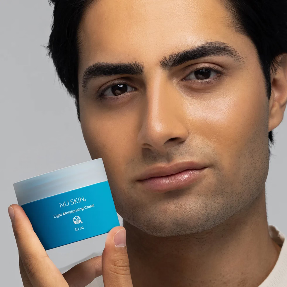 Nu Skin® Light Moisturising Cream - Image 3